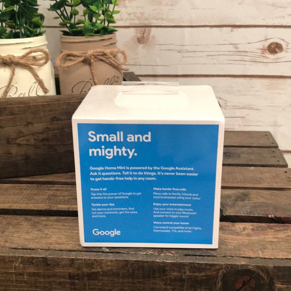 Google Home Mini - Picture 3 of 4